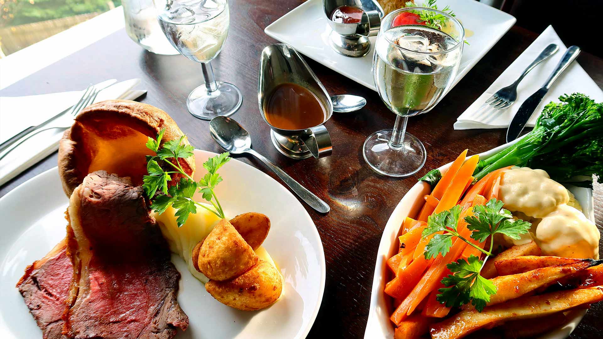 Atholl Palace Hotel Pitch and Putt course - Image 12