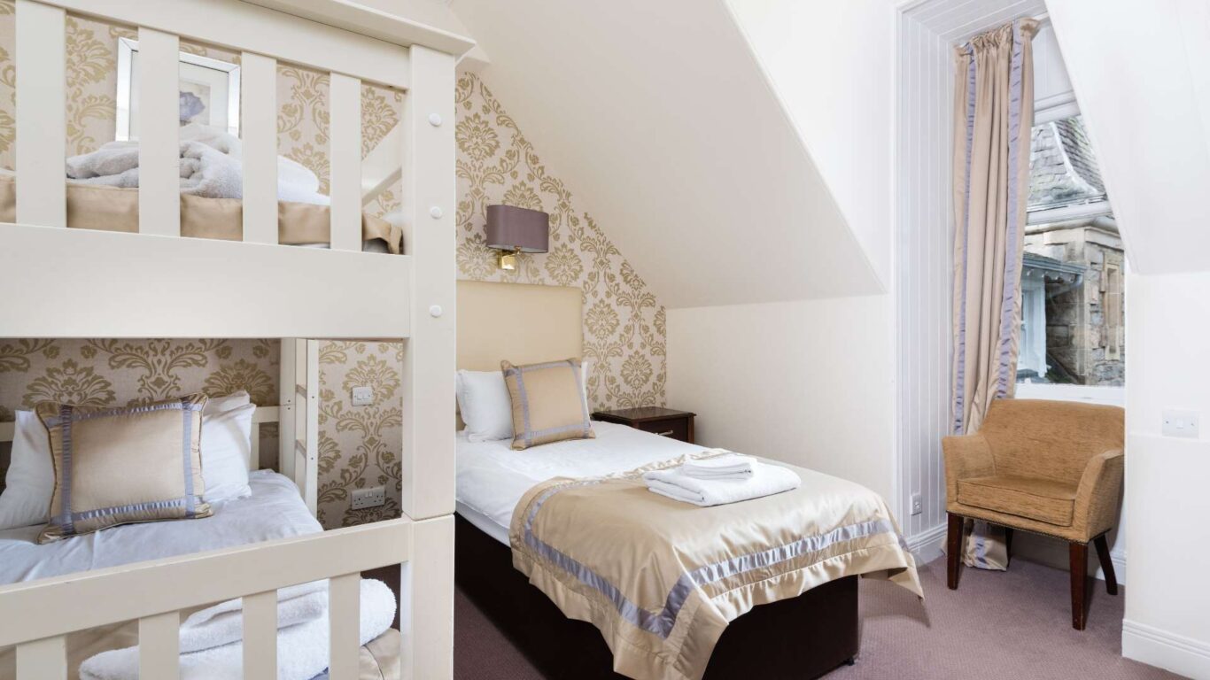 Room 302 Family Five