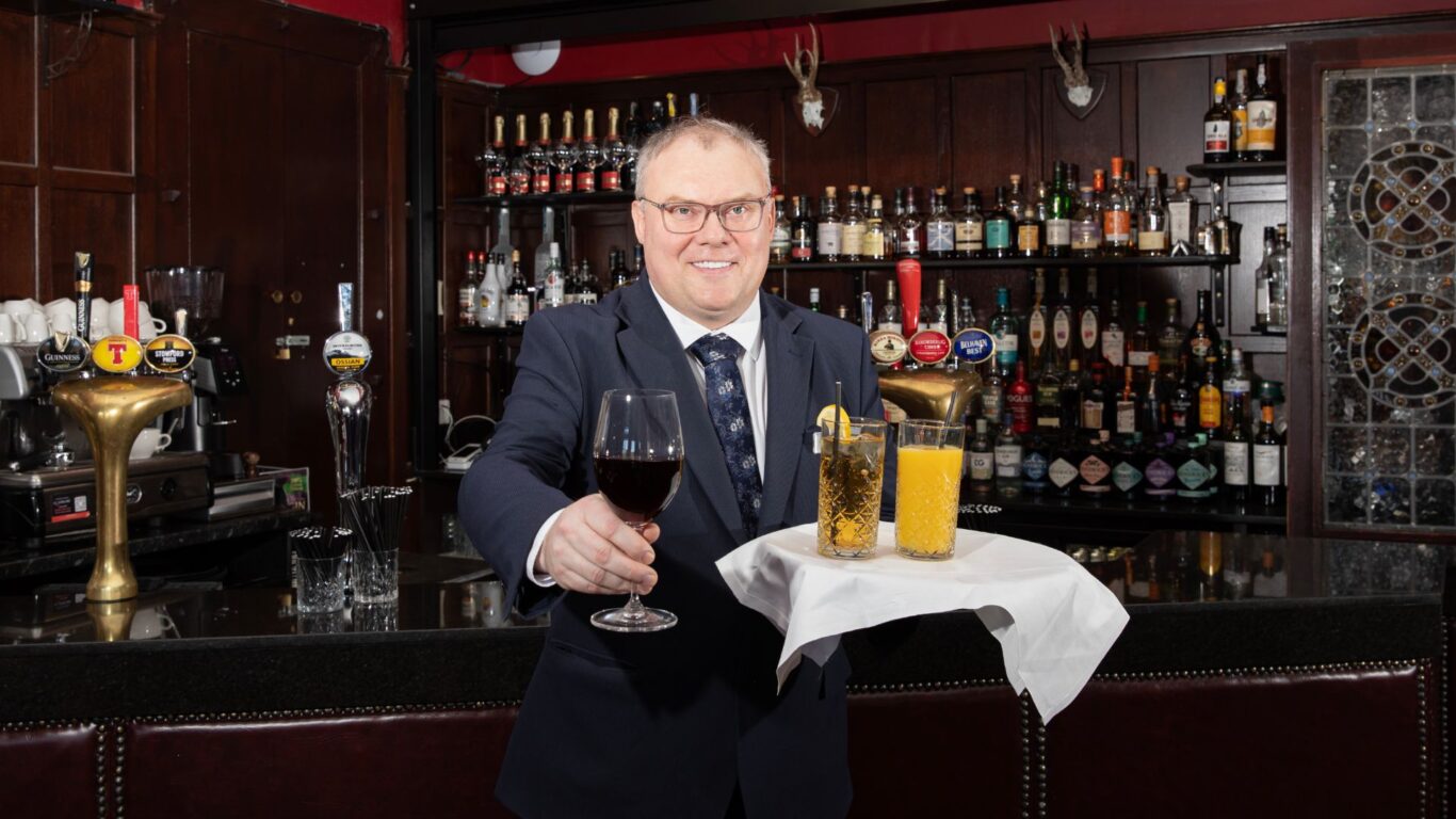 Atholl Palace Hotel Bar