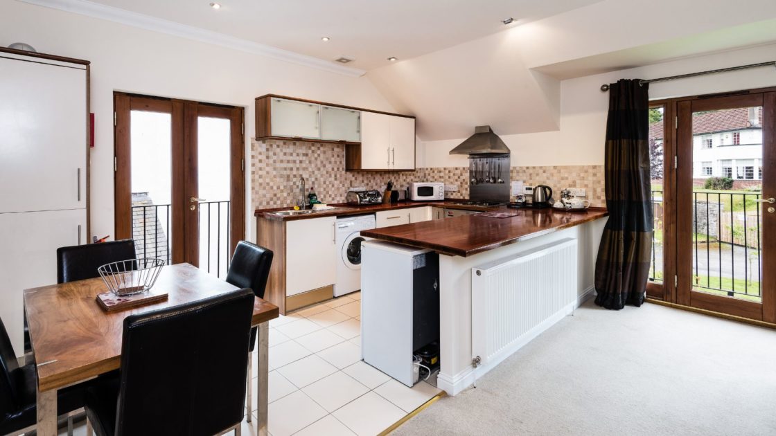 AthollPalace_Tay-704_Apartment-Kitchen