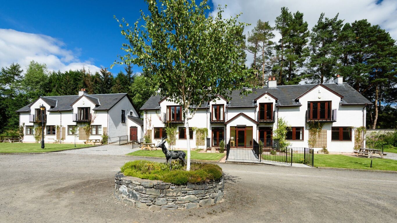 Lodge Exterior Atholl