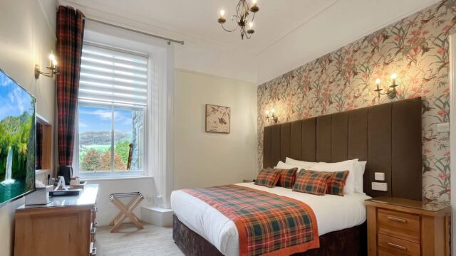 Room 102 Cosy Double Image 2