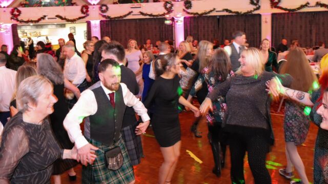 christmas-party-nights-02