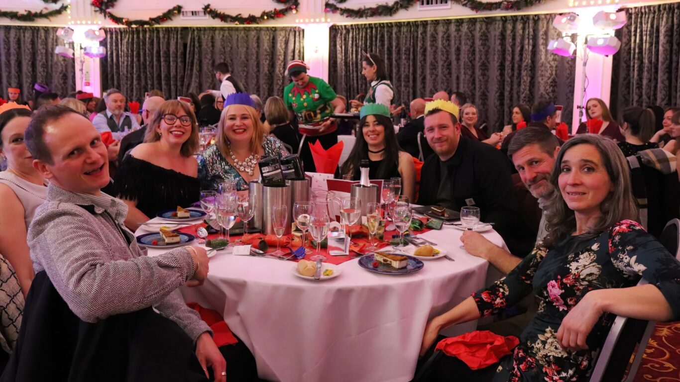 christmas-party-nights-08