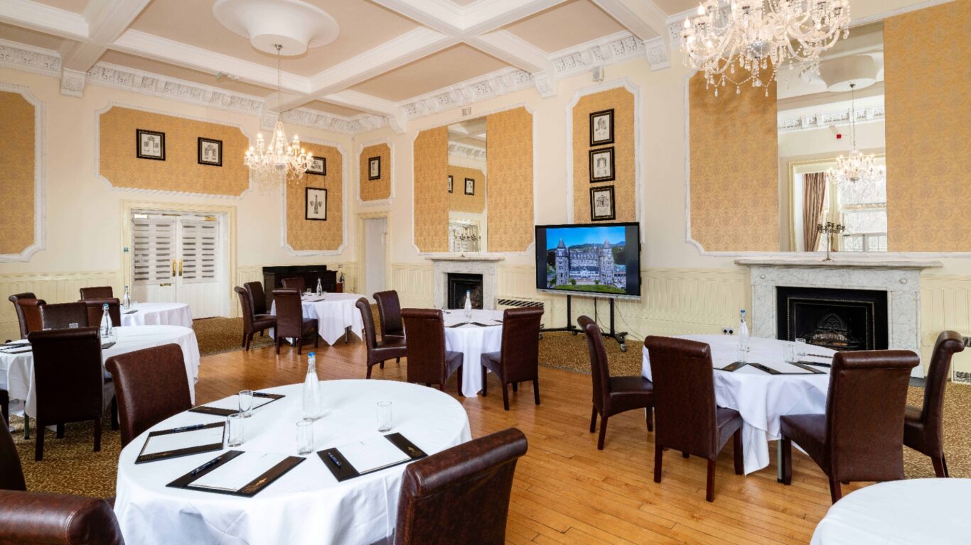 Atholl Palace Bow Lounge (2)