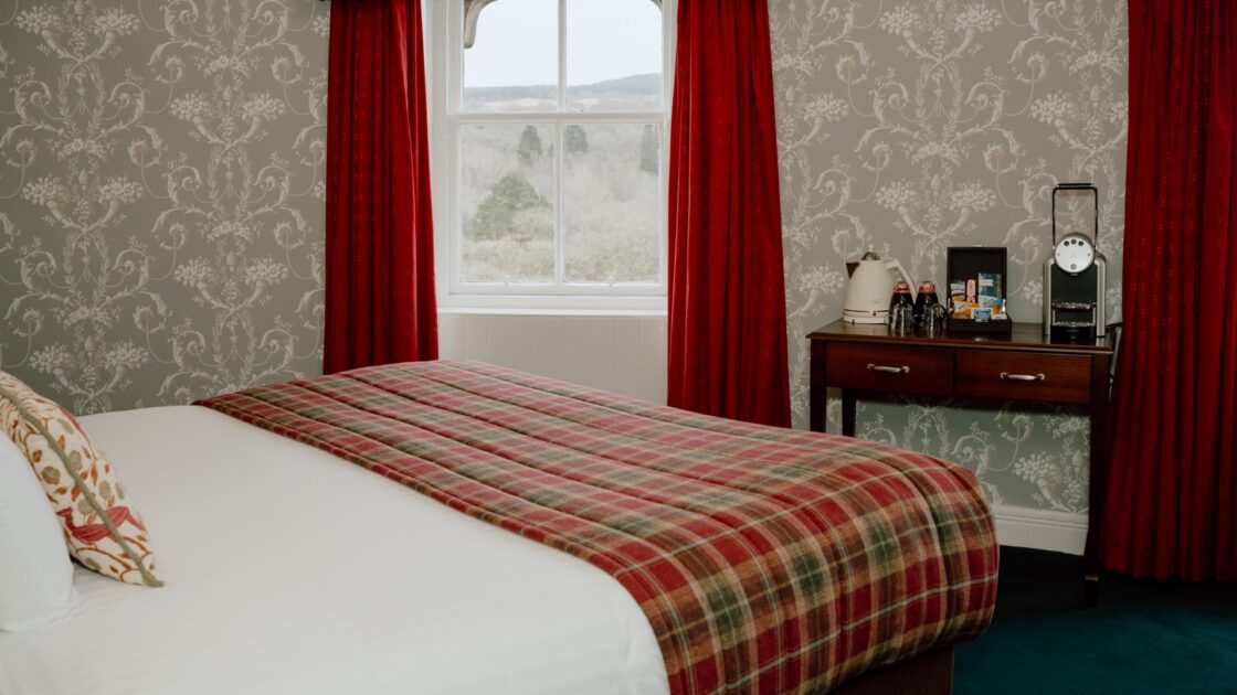 ATHOLL PALACE HOTEL 315 JUNOR SUITE 8