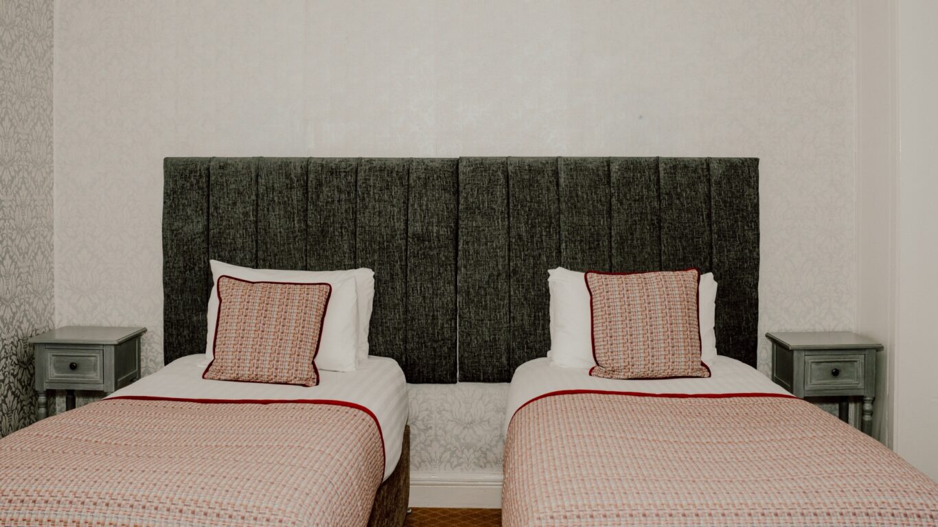 Classic Twin Room