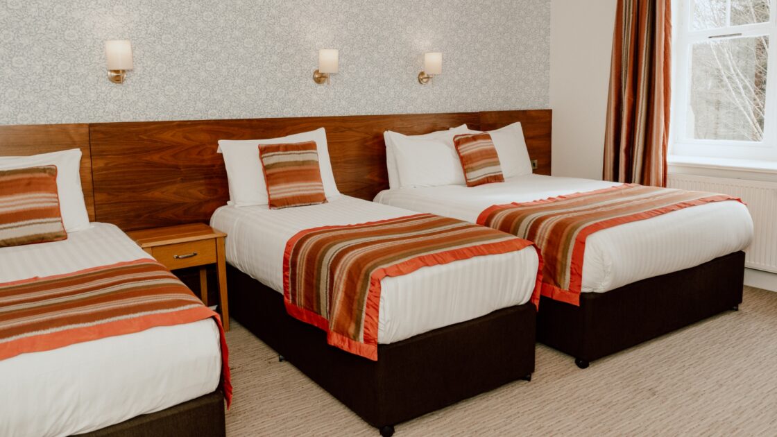 ATHOLL PALACE HOTEL FAMILY 4 ROOM 83 7