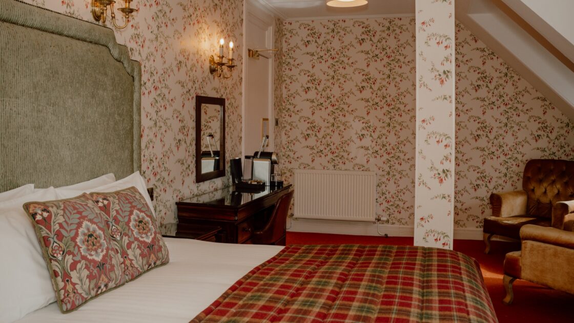 ATHOLL PALACE HOTEL VALLEY VIEW DOUBLE ROOM 323 16