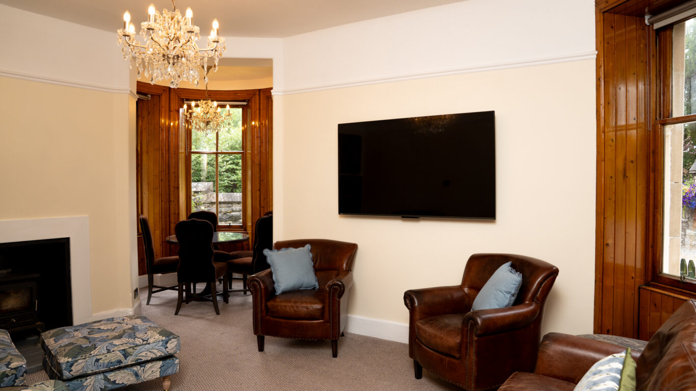 ATHOLL PALACE HOTEL GATE LODGE9